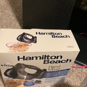Hand mixer